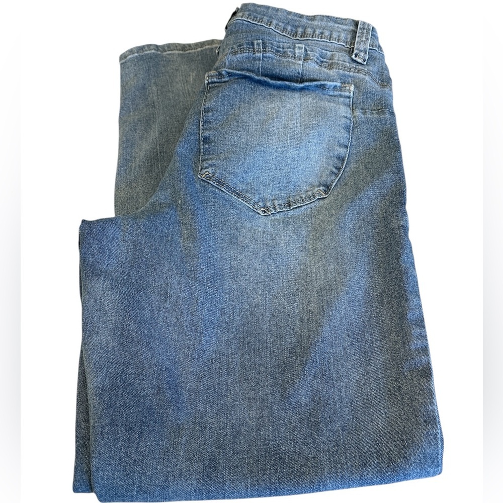 Royalty For Me jeans straight leg button/zip closure 5 pockets high rise Size 8